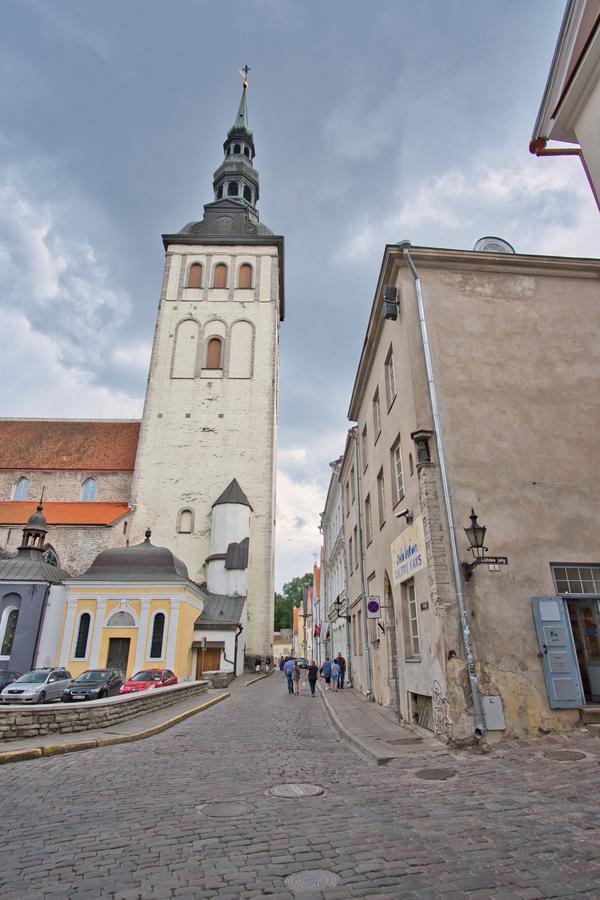 Dream Stay - Old Town Church View Apartment With Sauna Tallinn Buitenkant foto
