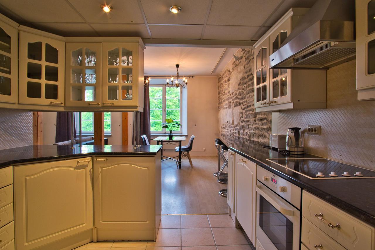 Dream Stay - Old Town Church View Apartment With Sauna Tallinn Buitenkant foto